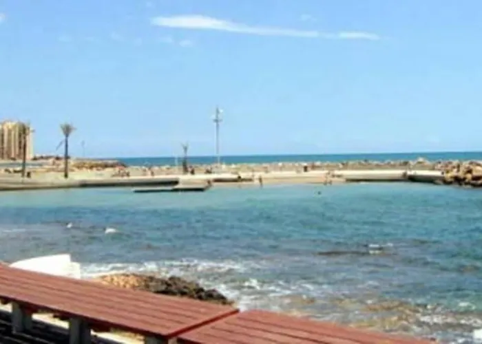 Cozy Holiday @ 3Br Apt Near Beach Promenade!
