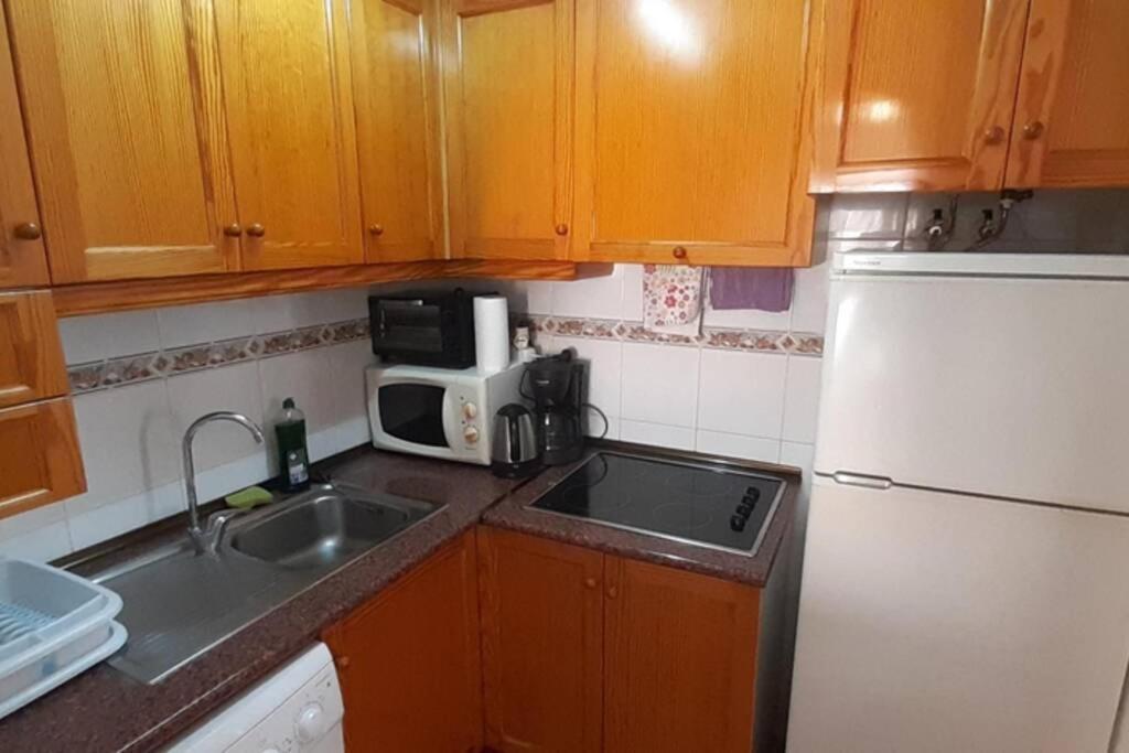 Cozy @ 3br Near Promenade! Appartement Torrevieja