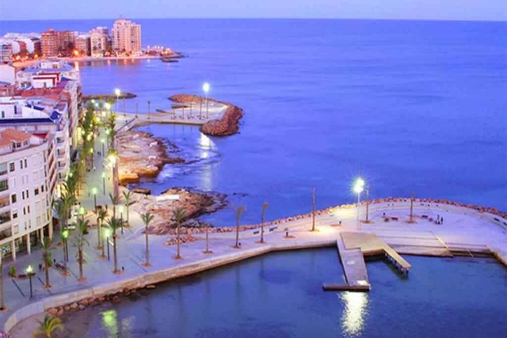 Cozy @ 3br Near Promenade! Torrevieja