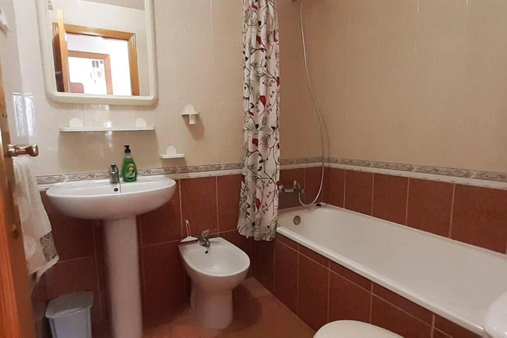 Cozy @ 3br Near Promenade! Apartment Torrevieja