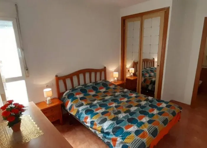 Cozy Holiday @ 3Br Apt Near Beach Promenade!